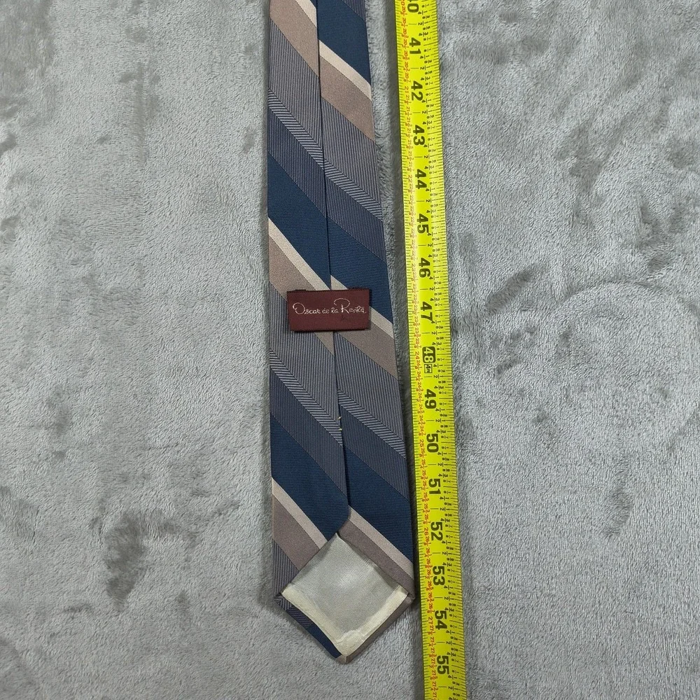 Vintage Oscar De La Renta Tie Mens 55.5x3.25 Blue Striped Luxury Designer New